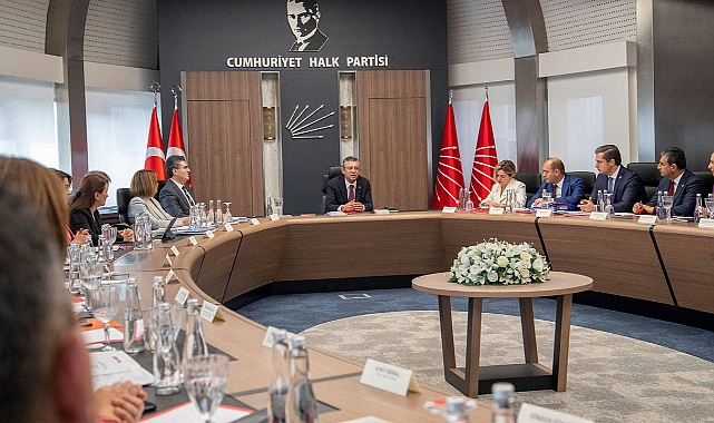 CHP'de aday mesaisi: 11 isim daha MYK'den geçti