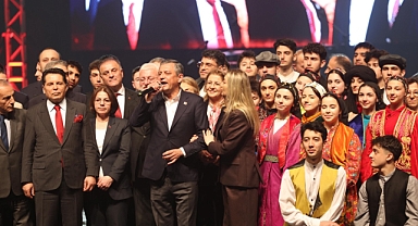 CHP Genel Başkan Özel, "Benim Adım Özgürlük 'Sanatın, Sözün ve Özgürlüğün Buluşması'" programına katıldı:
