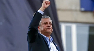 Özgür Özel'den CHP Kürsüsünde 'Yeni Parti' İlanı: 'Yarın Kuruyoruz, Açık Ara Farkla Ana Muhalefetiz!'